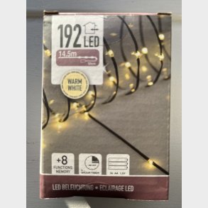 Lyskde med 192 varme hvide dioder